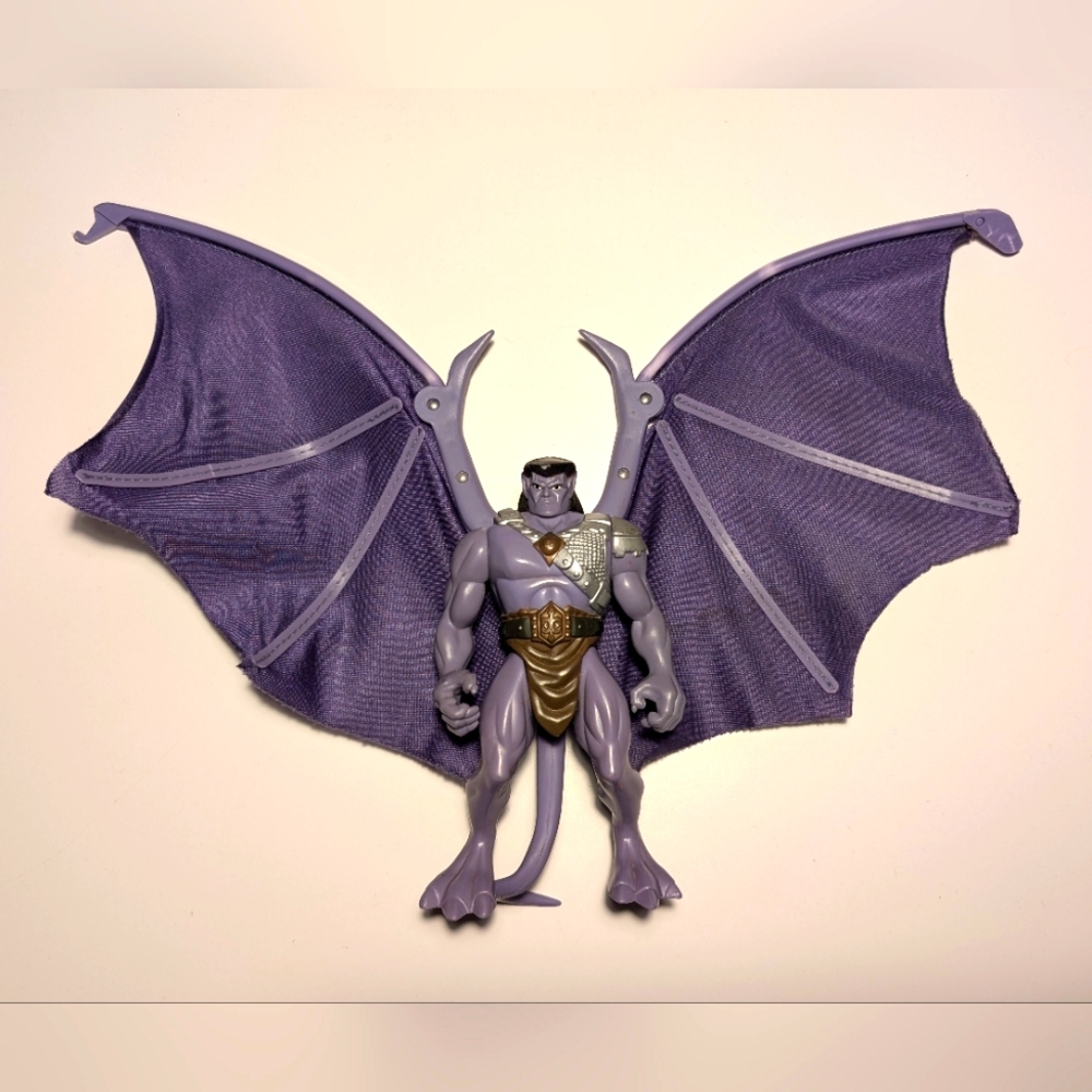 Disney Gargoyles Deluxe Power Wing Goliath Loose Action Figure Kenner 1995